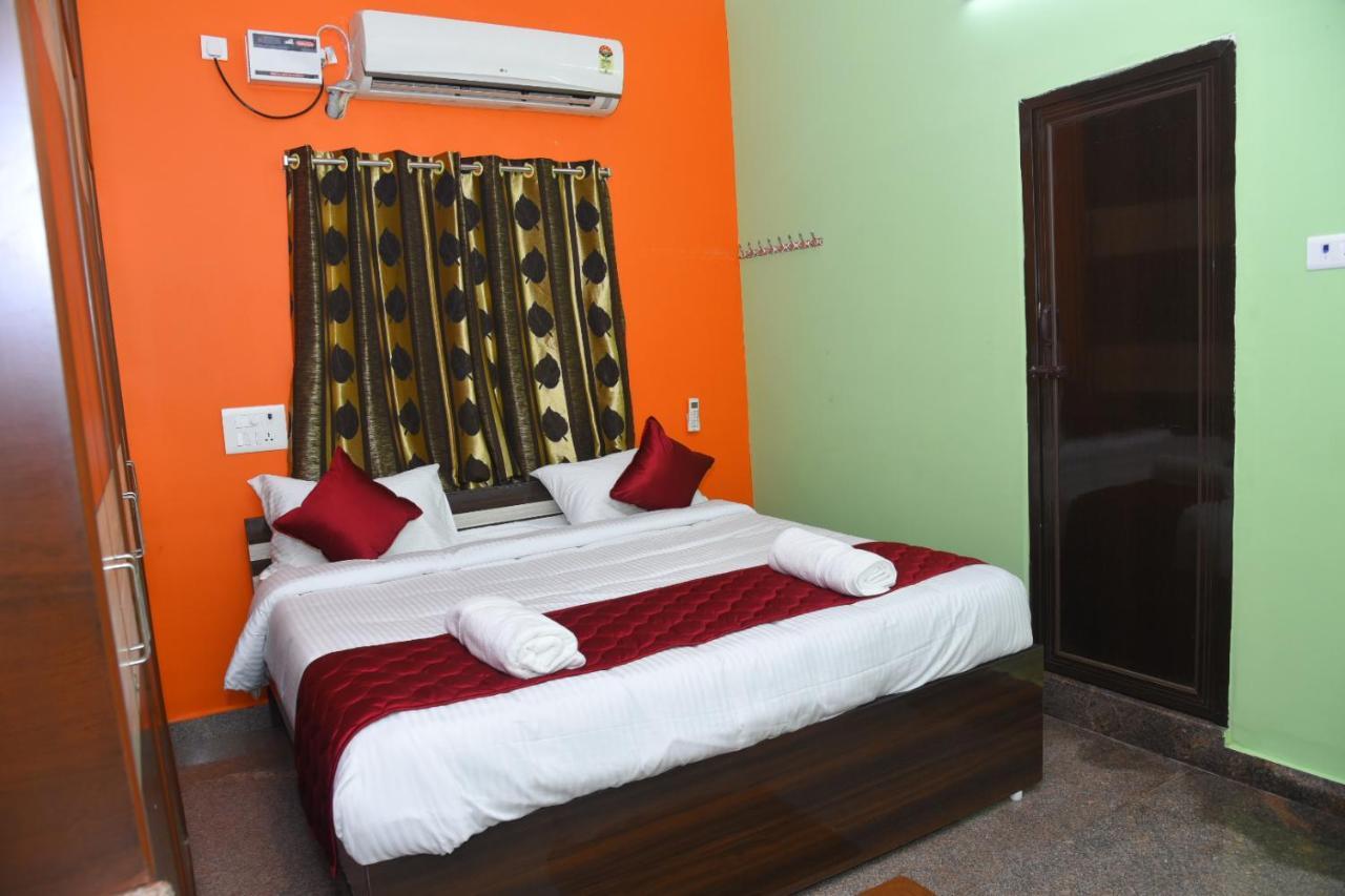 Four Seasons Home Stay Τιρουπάτι Εξωτερικό φωτογραφία